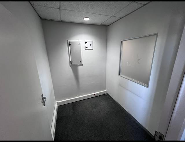 60M² OFFICE TO LET IN CENTURY CITY